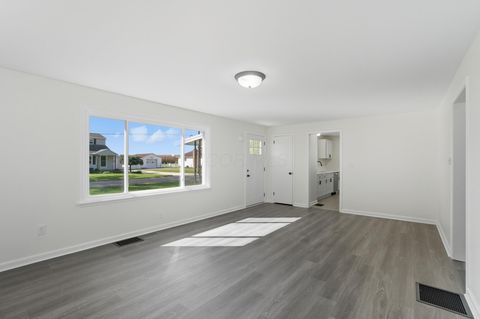 Tiny photo for 15 Crestview Drive, Fredericktown, OH 43019 (MLS # 225037528)