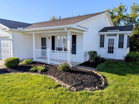 Photo of 29 Highmeadow Drive, Mount Vernon, OH 43050 (MLS # 226017118)
