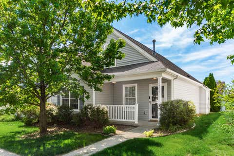 Photo of 4759 Perlman Street 17 #17, Columbus, OH 43228 (MLS # 226020388)
