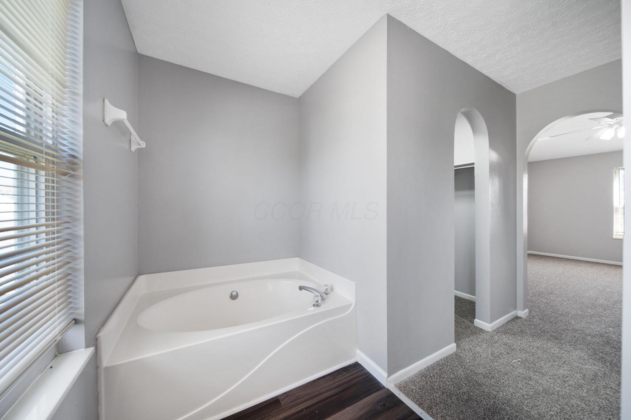 5132 Eastbend Drive, Canal Winchester, Ohio image 30