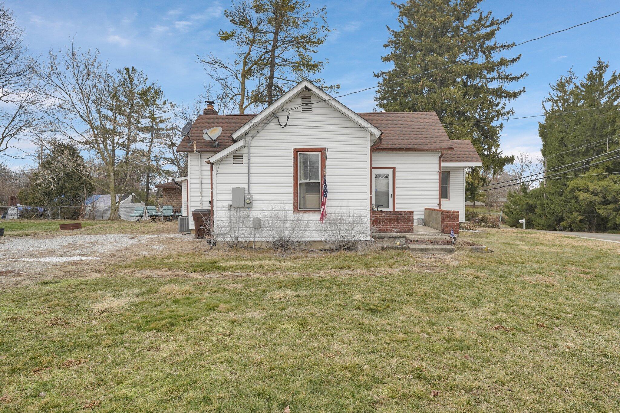 47 Front Street, Commercial Point, Ohio image 2