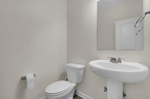 Tiny photo for 2932 Beechwood Drive, Powell, OH 43065 (MLS # 226002986)