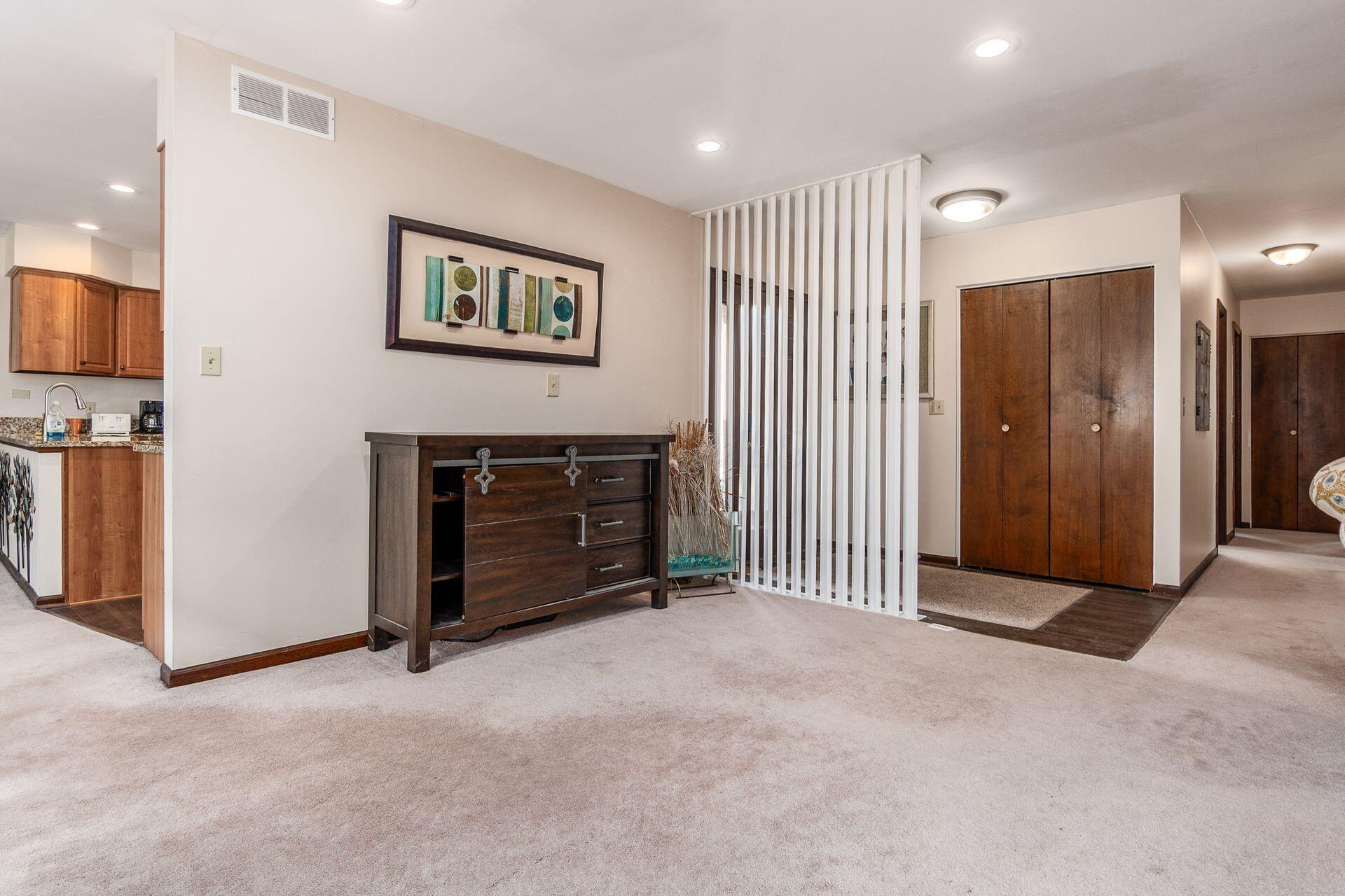 202 Monterey Drive, Dublin, Ohio image 3