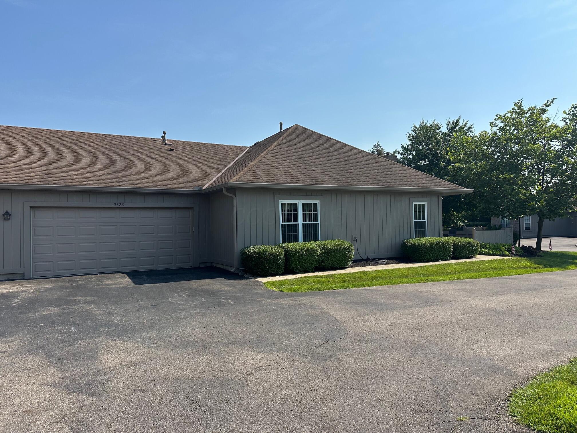 2328 Willowside Lane, Grove City, Ohio image 26