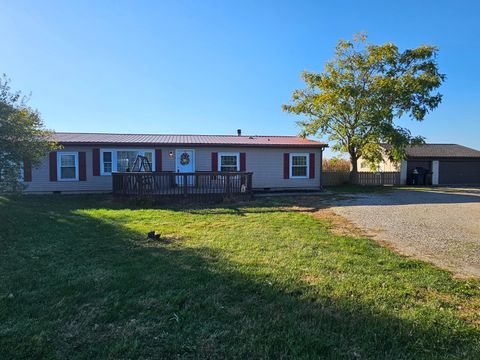Photo of 19763 Clarks Run Road, Mount Sterling, OH 43143 (MLS # 225040637) Photo of 19763 Clarks Run Road, Mount Sterling, OH 43143 (MLS # 225040637)