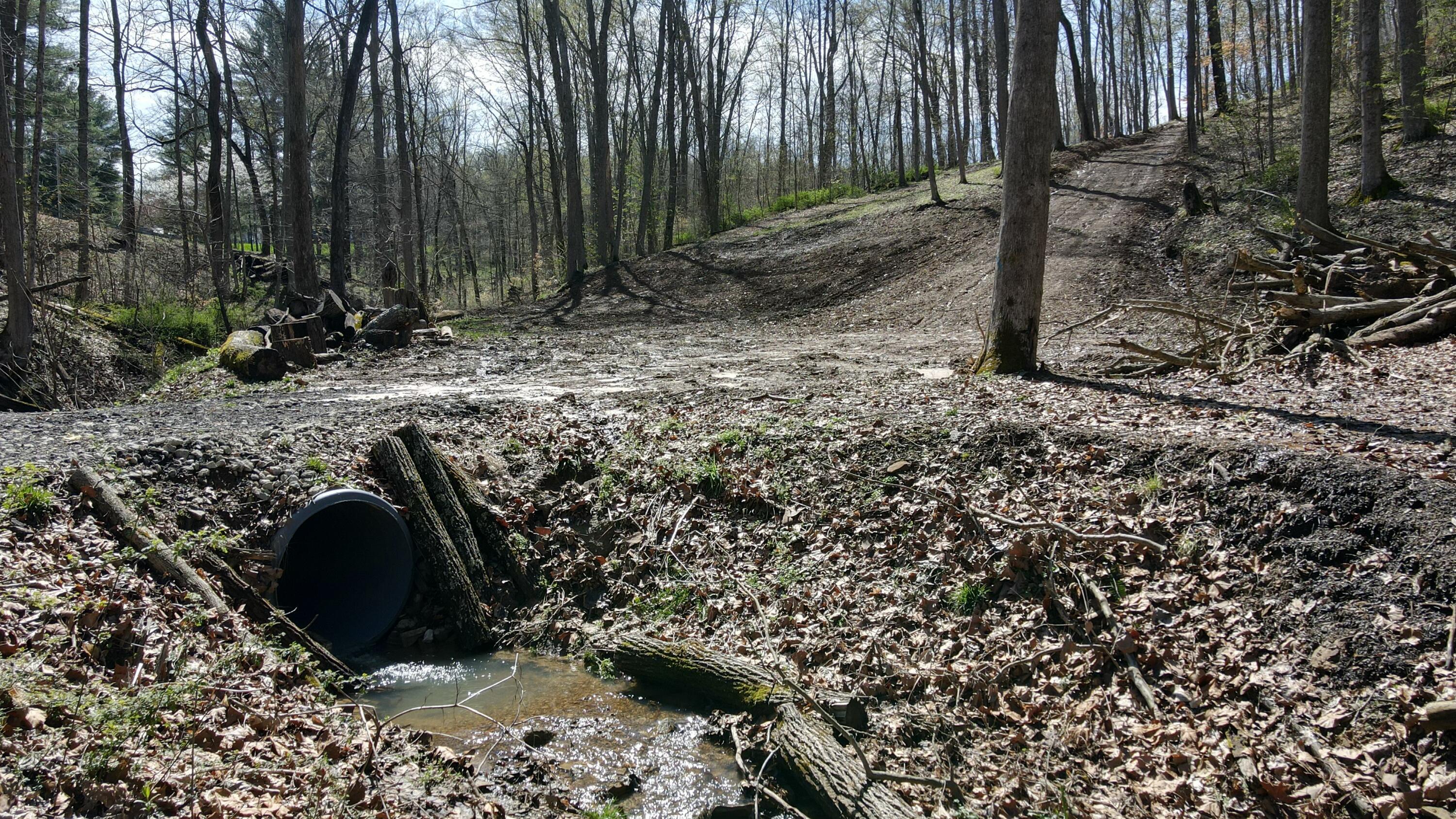 Swamp Road, Logan, Ohio image 5