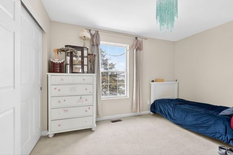 Tiny photo for 2071 Tamarin Drive 9C #9C, Columbus, OH 43235 (MLS # 226003499)