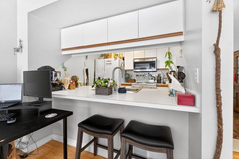 Tiny photo for 2071 Tamarin Drive 9C #9C, Columbus, OH 43235 (MLS # 226003499)