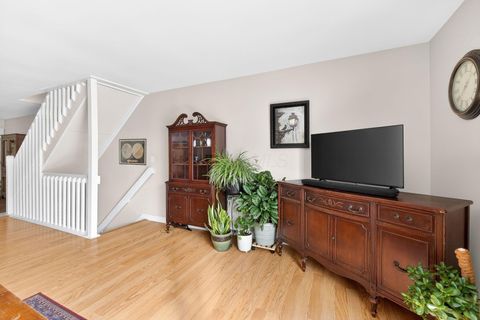 Tiny photo for 2071 Tamarin Drive 9C #9C, Columbus, OH 43235 (MLS # 226003499)