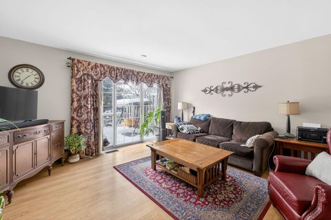 Tiny photo for 2071 Tamarin Drive 9C #9C, Columbus, OH 43235 (MLS # 226003499)