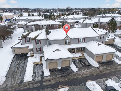 Tiny photo for 2071 Tamarin Drive 9C #9C, Columbus, OH 43235 (MLS # 226003499)