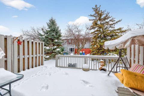 Tiny photo for 2071 Tamarin Drive 9C #9C, Columbus, OH 43235 (MLS # 226003499)