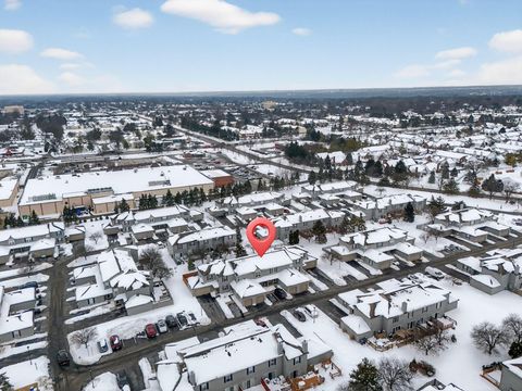 Tiny photo for 2071 Tamarin Drive 9C #9C, Columbus, OH 43235 (MLS # 226003499)