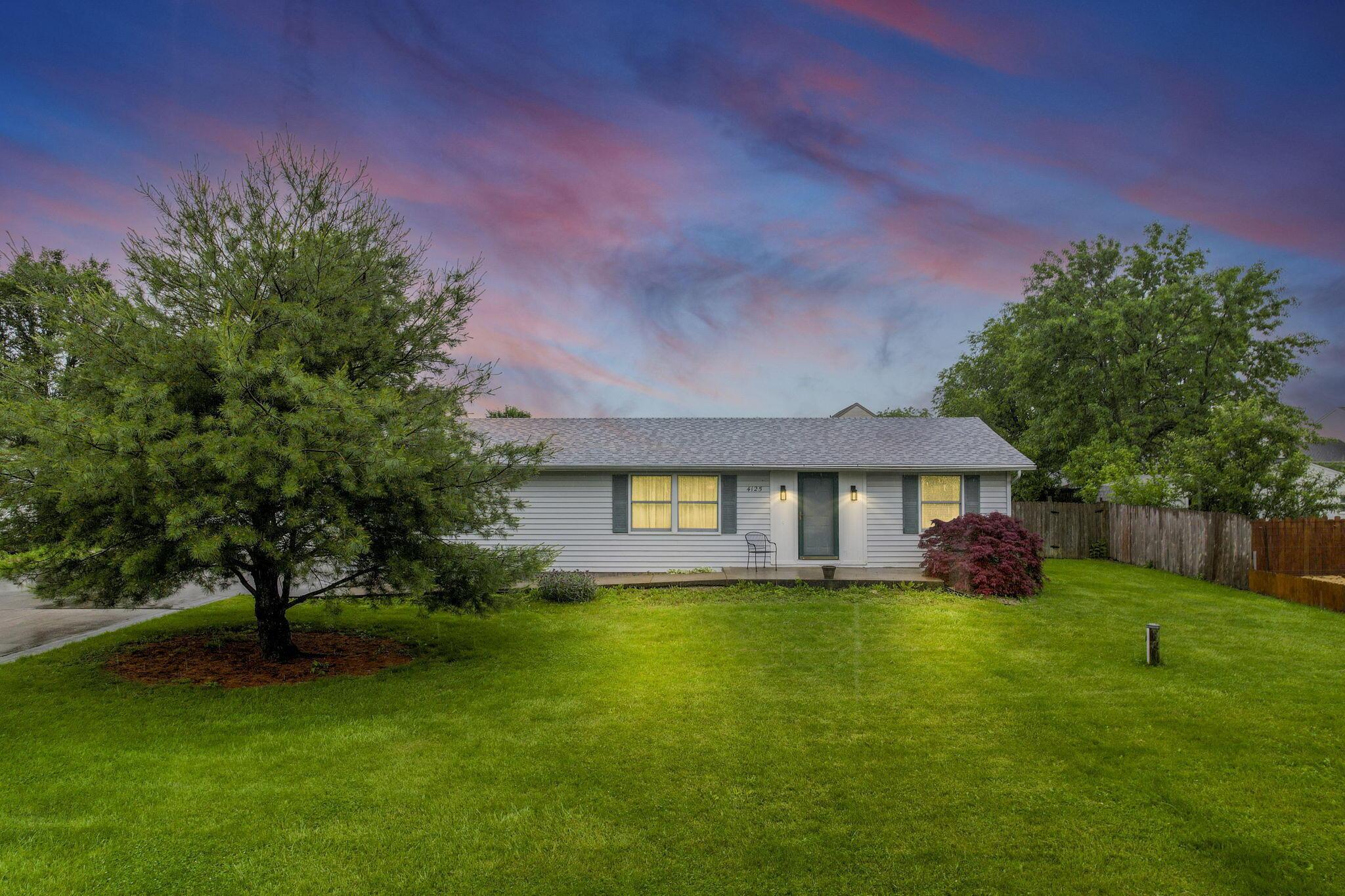 4125 Casa Boulevard, Grove City, Ohio image 1