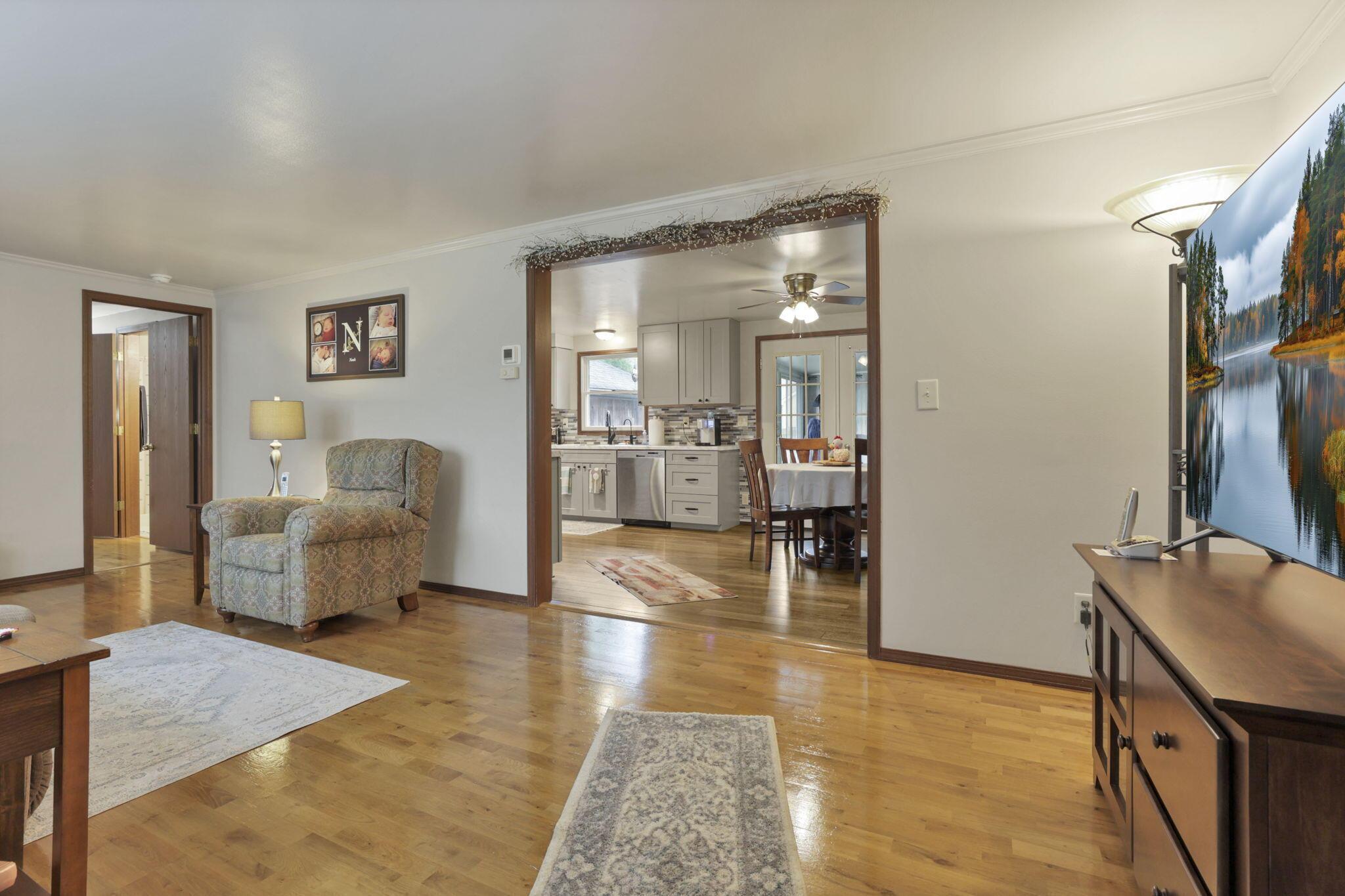 4125 Casa Boulevard, Grove City, Ohio image 7