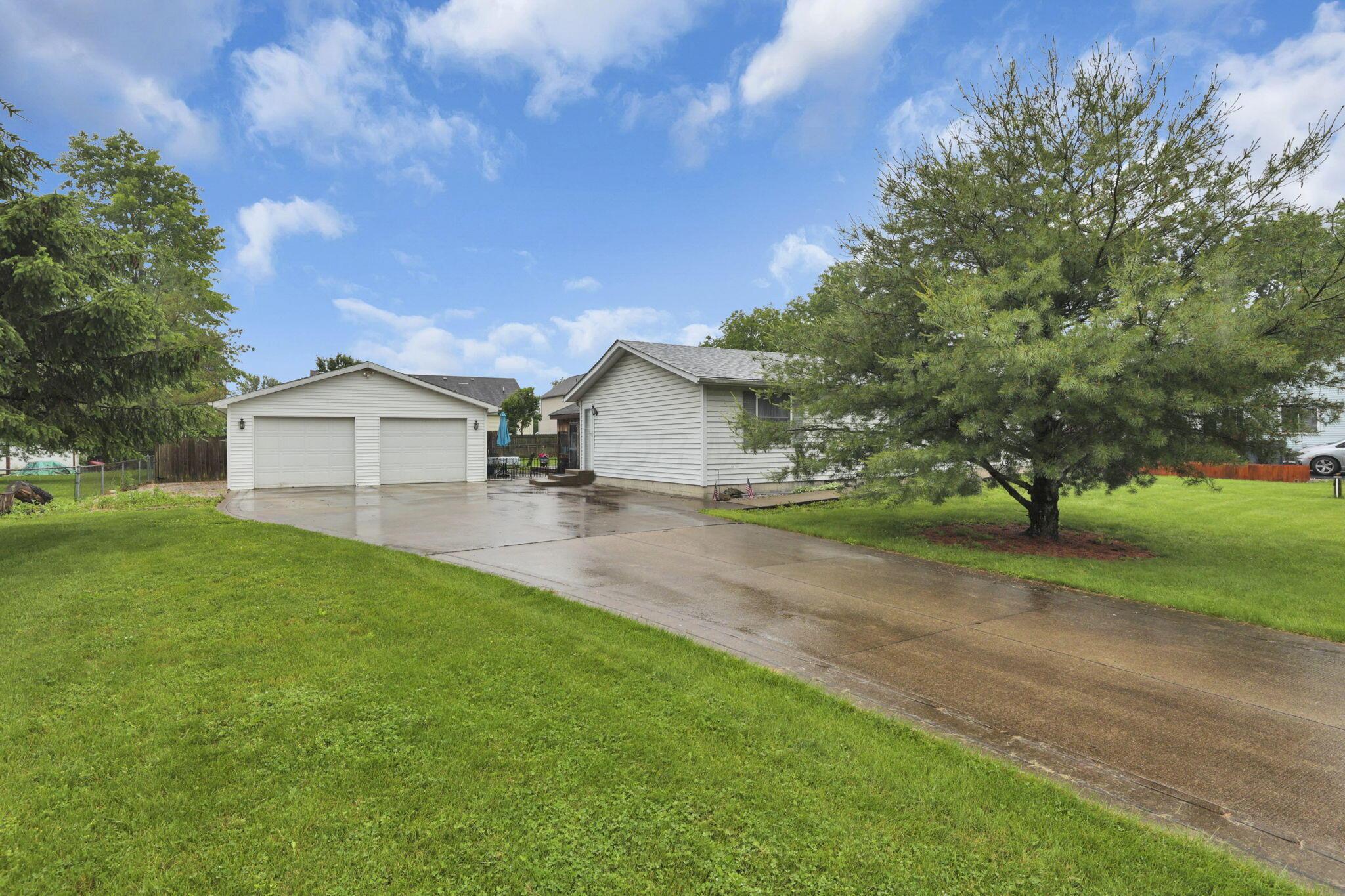 4125 Casa Boulevard, Grove City, Ohio image 5