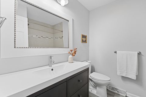 Tiny photo for 946 Birchmont Road, Columbus, OH 43220 (MLS # 226002414)