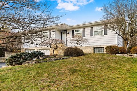 Tiny photo for 946 Birchmont Road, Columbus, OH 43220 (MLS # 226002414)