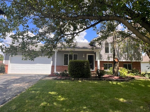 Photo of 5548 Spring Hill Road, Grove City, OH 43123 (MLS # 226020319)