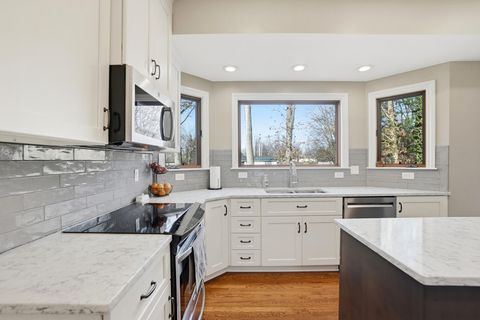 Tiny photo for 1229 Venetian Way, Columbus, OH 43230 (MLS # 226001734)