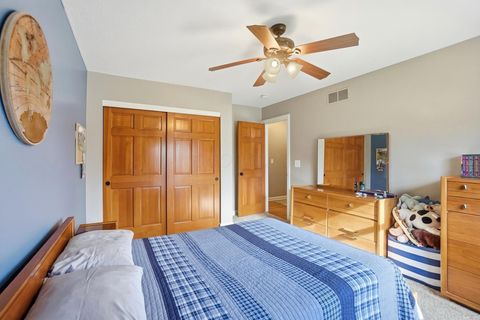 Tiny photo for 1229 Venetian Way, Columbus, OH 43230 (MLS # 226001734)