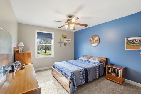 Tiny photo for 1229 Venetian Way, Columbus, OH 43230 (MLS # 226001734)