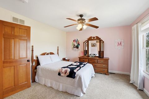 Tiny photo for 1229 Venetian Way, Columbus, OH 43230 (MLS # 226001734)