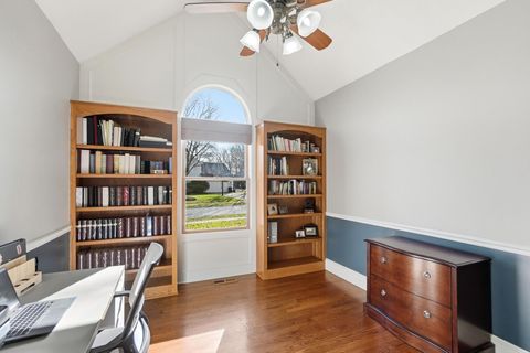 Tiny photo for 1229 Venetian Way, Columbus, OH 43230 (MLS # 226001734)