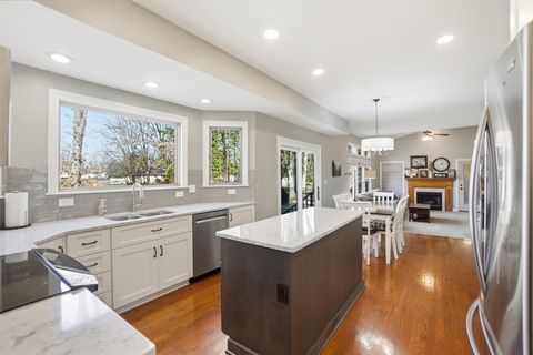 Tiny photo for 1229 Venetian Way, Columbus, OH 43230 (MLS # 226001734)