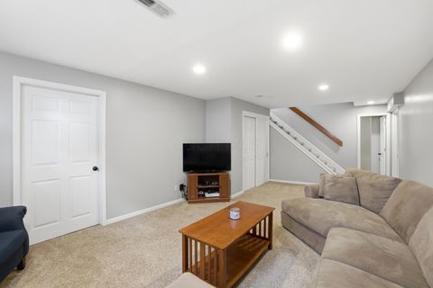 Tiny photo for 1229 Venetian Way, Columbus, OH 43230 (MLS # 226001734)