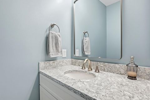 Tiny photo for 1229 Venetian Way, Columbus, OH 43230 (MLS # 226001734)