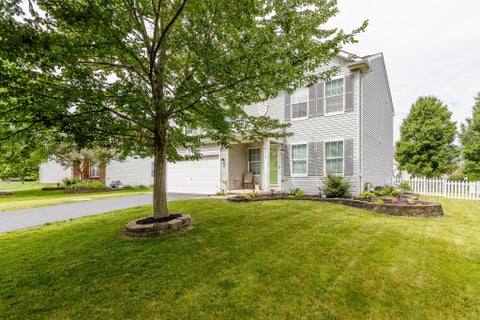Photo of 4917 Adwell Loop, Grove City, OH 43123 (MLS # 226024062)