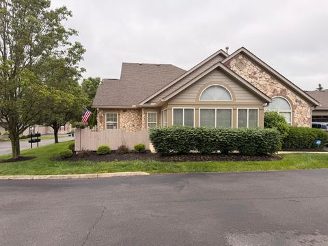 Photo of 2143 William T Circle, Lancaster, OH 43130 (MLS # 226018061)