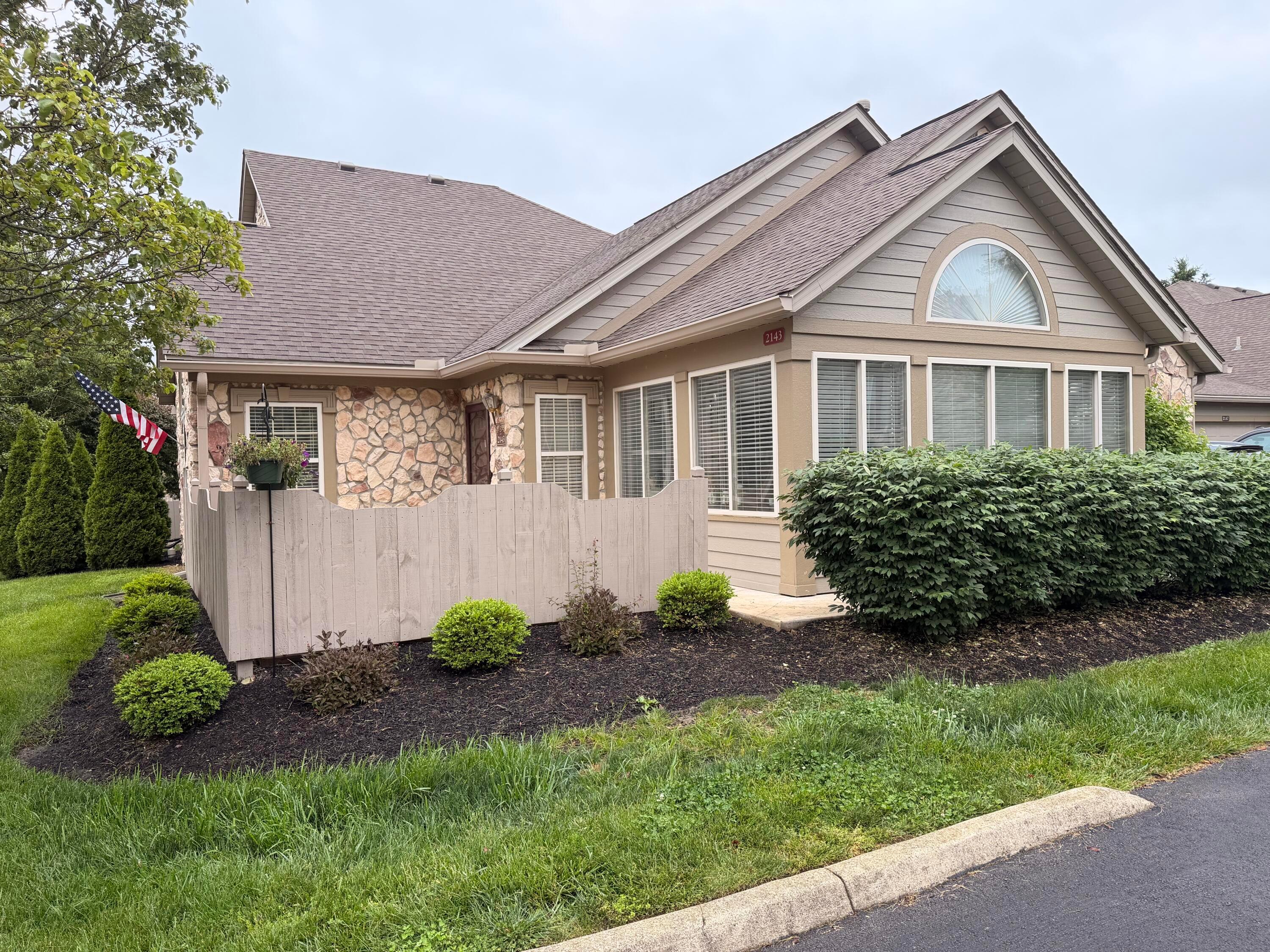 2143 William T Circle