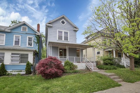 Photo of 184 E Maynard Avenue, Columbus, OH 43202 (MLS # 226012144)