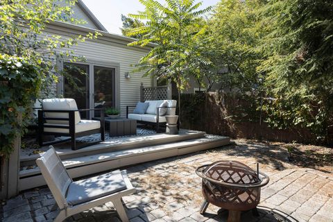 Tiny photo for 318 Berger Alley, Columbus, OH 43206 (MLS # 225021537)