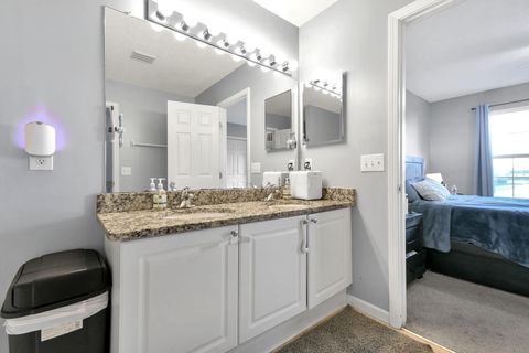 Tiny photo for 7278 Colonial Affair Drive 11 #11, New Albany, OH 43054 (MLS # 225041703)