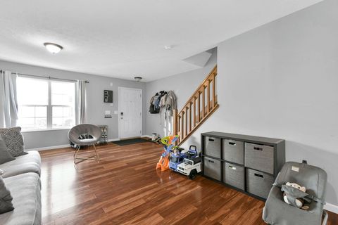 Tiny photo for 7278 Colonial Affair Drive 11 #11, New Albany, OH 43054 (MLS # 225041703)