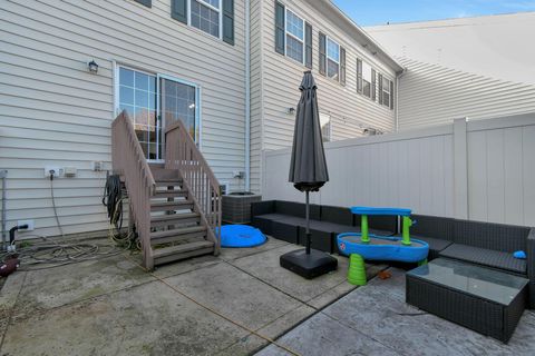 Tiny photo for 7278 Colonial Affair Drive 11 #11, New Albany, OH 43054 (MLS # 225041703)