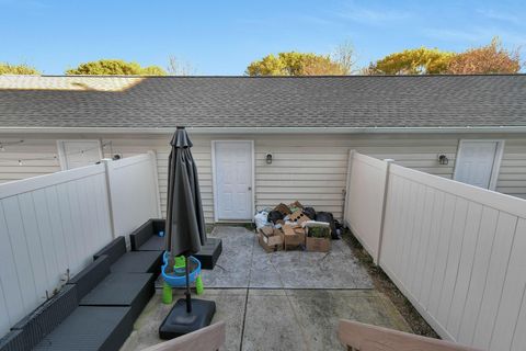 Tiny photo for 7278 Colonial Affair Drive 11 #11, New Albany, OH 43054 (MLS # 225041703)