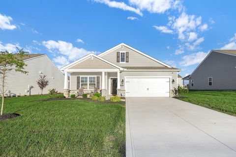 Photo of 272 Mannaseh Drive W, Granville, OH 43023 (MLS # 225043278)
