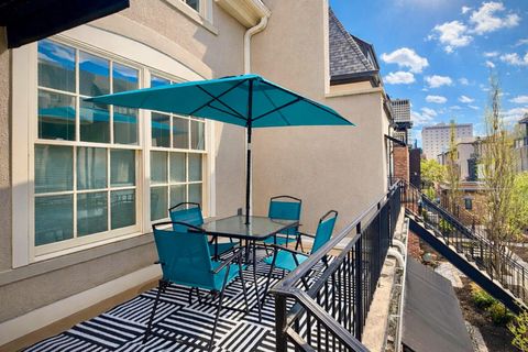 Photo of 84 N 6th Street TH55 #TH55, Columbus, OH 43215 (MLS # 226009924)