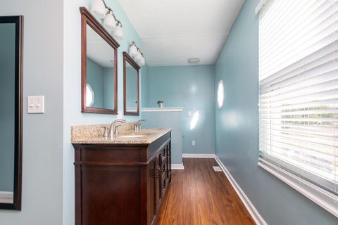 Tiny photo for 107 N Highview Boulevard, Pataskala, OH 43062 (MLS # 225037506)