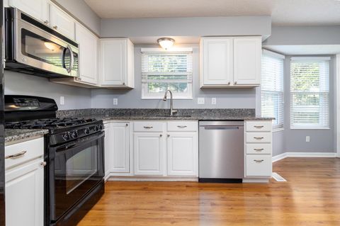 Tiny photo for 107 N Highview Boulevard, Pataskala, OH 43062 (MLS # 225037506)
