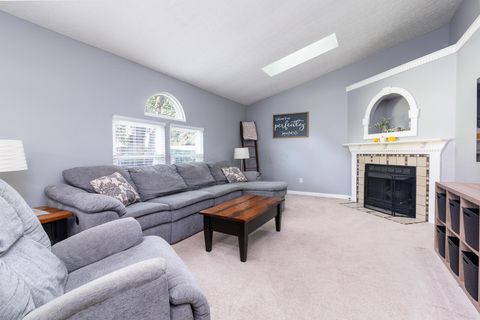 Tiny photo for 107 N Highview Boulevard, Pataskala, OH 43062 (MLS # 225037506)