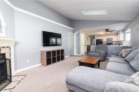 Tiny photo for 107 N Highview Boulevard, Pataskala, OH 43062 (MLS # 225037506)