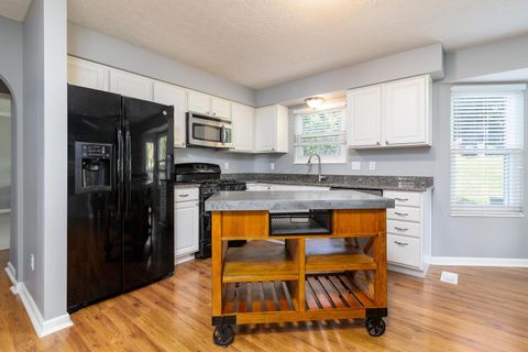 Tiny photo for 107 N Highview Boulevard, Pataskala, OH 43062 (MLS # 225037506)