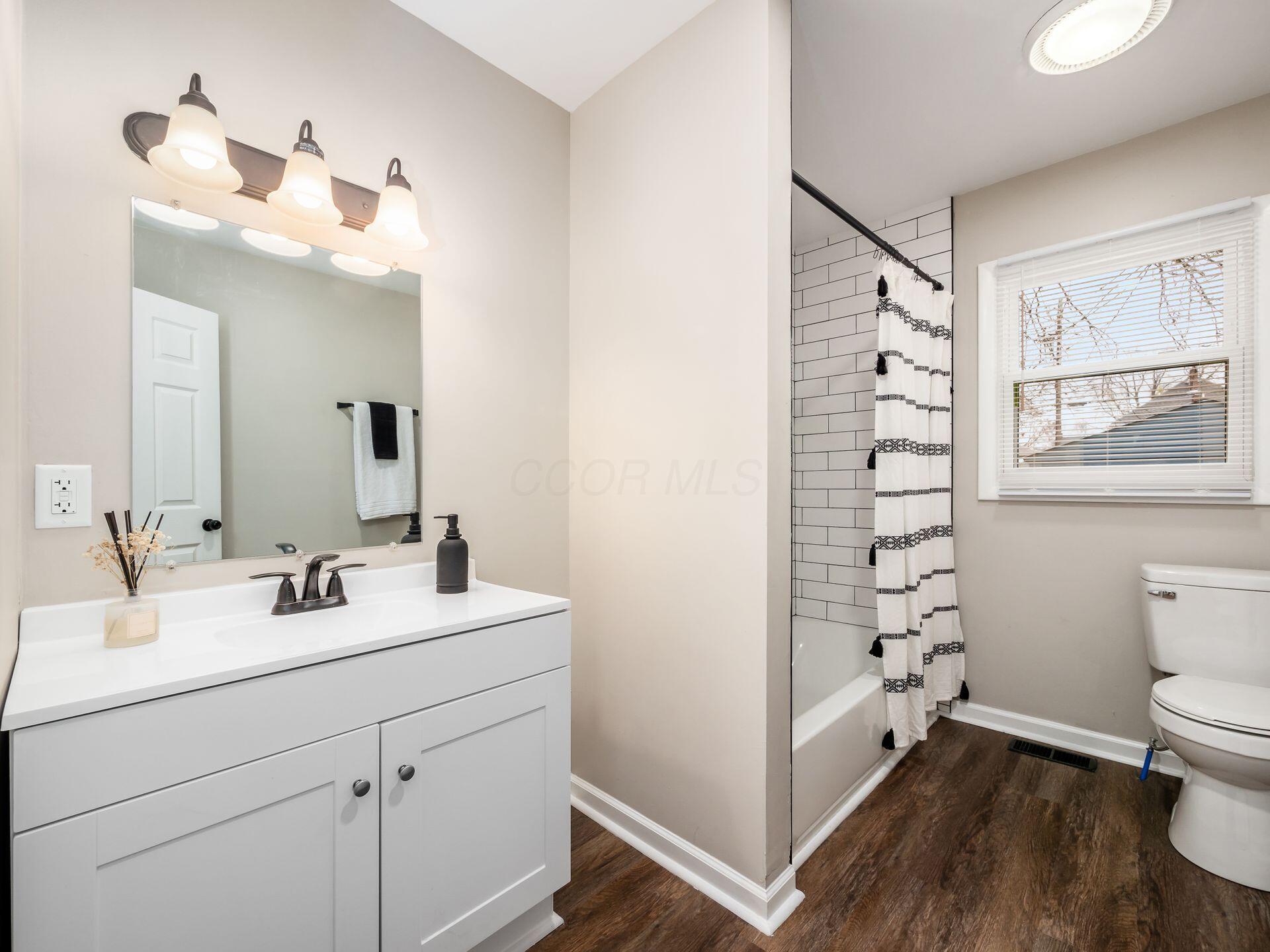 334 E Welch Avenue, Columbus, Ohio image 13