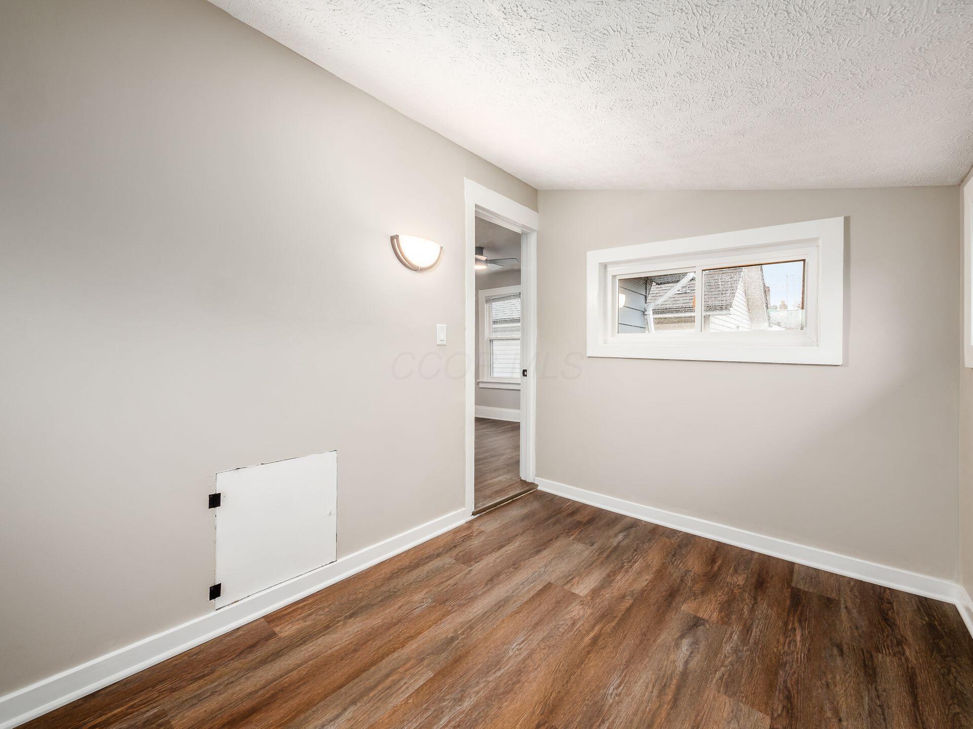 334 E Welch Avenue, Columbus, Ohio image 24
