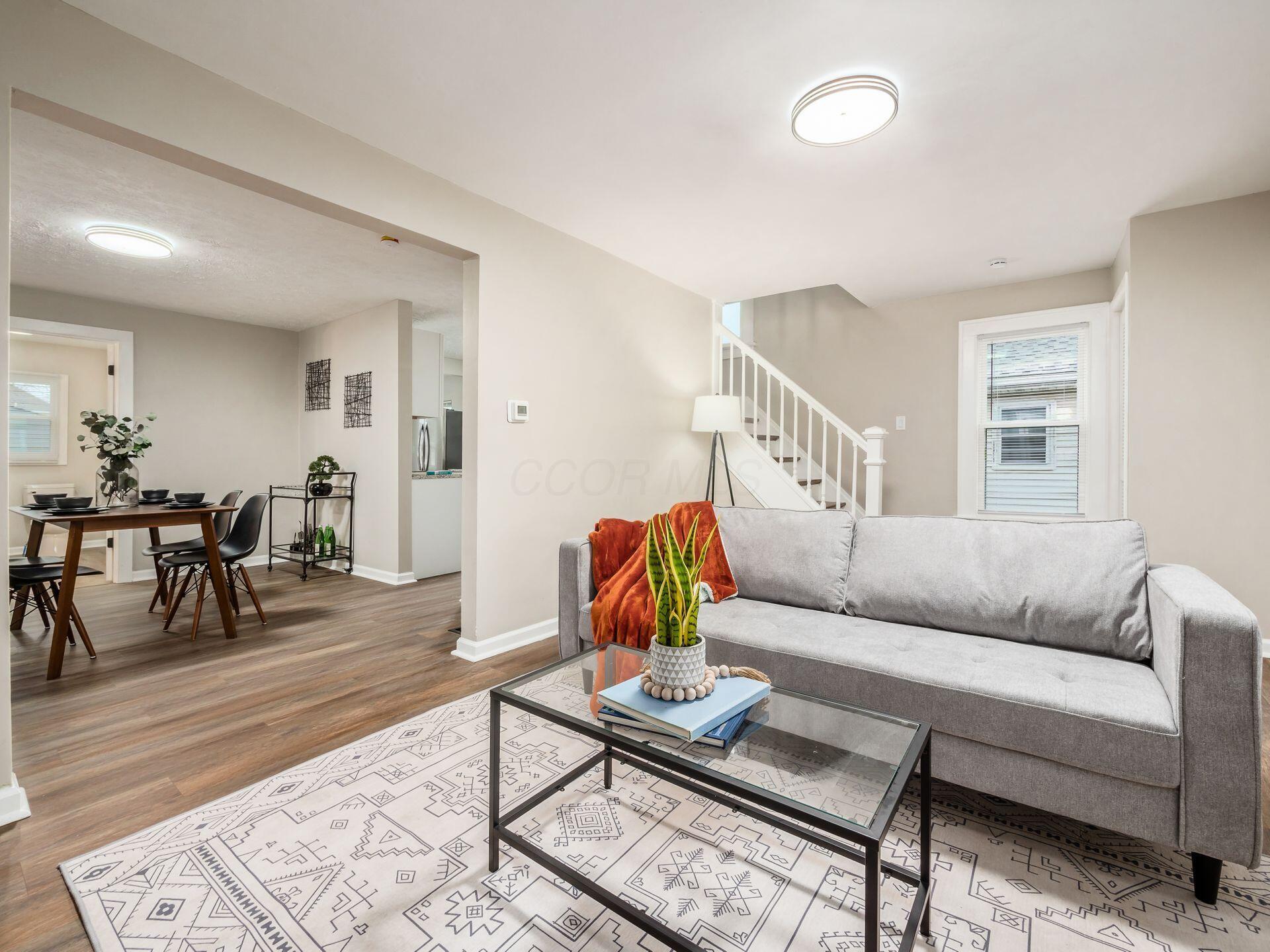 334 E Welch Avenue, Columbus, Ohio image 4